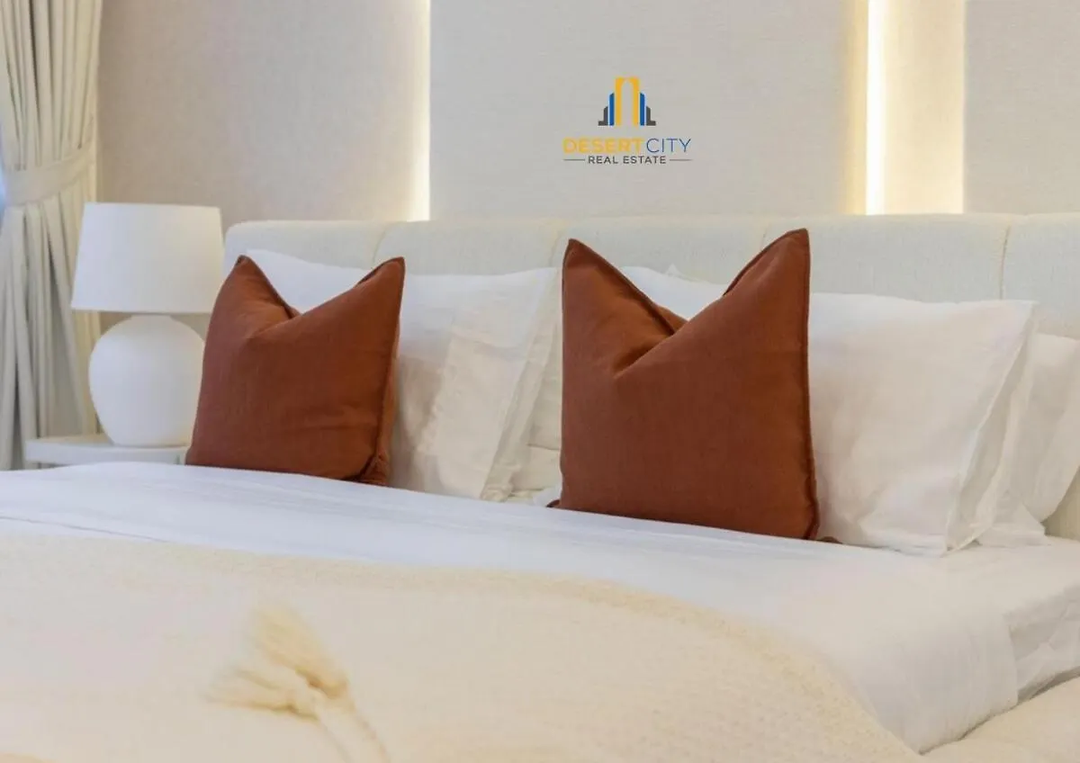 Chic 2 Bed In Dubai Marina, Hosted By Desert City Stays Apartment