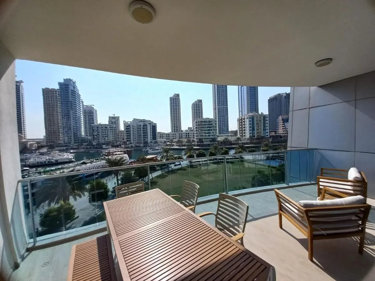 Chic 2 Bed In Dubai Marina, Hosted By Desert City Stays United Arab Emirates
