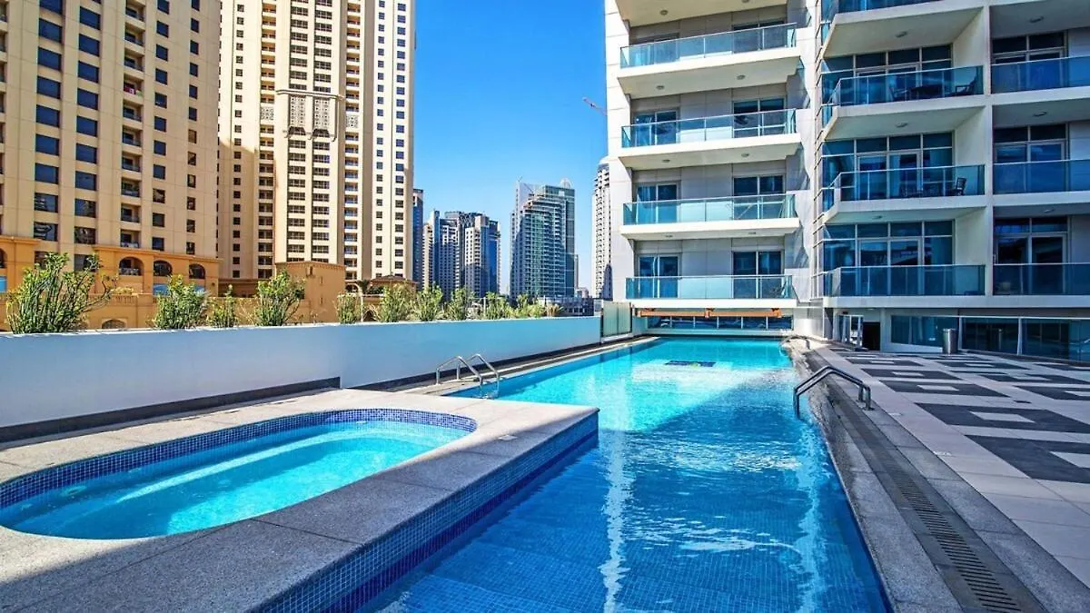 Chic 2 Bed In Dubai Marina, Hosted By Desert City Stays